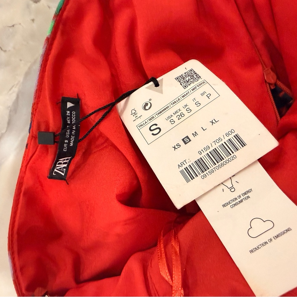 NWT Zara Red Ruffled Crop Top - Picture 2 of 3